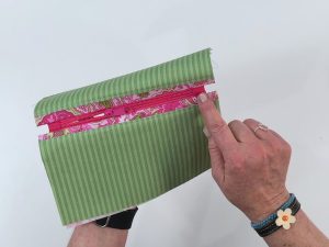 zipper pouch tabs with zipper trim 