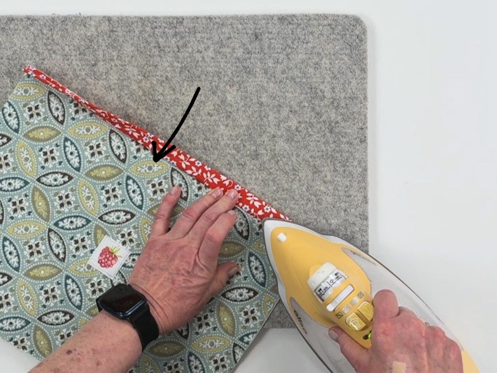 zipper trim pressing