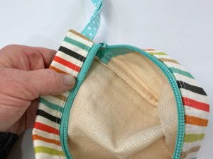 French seam zipper pouch